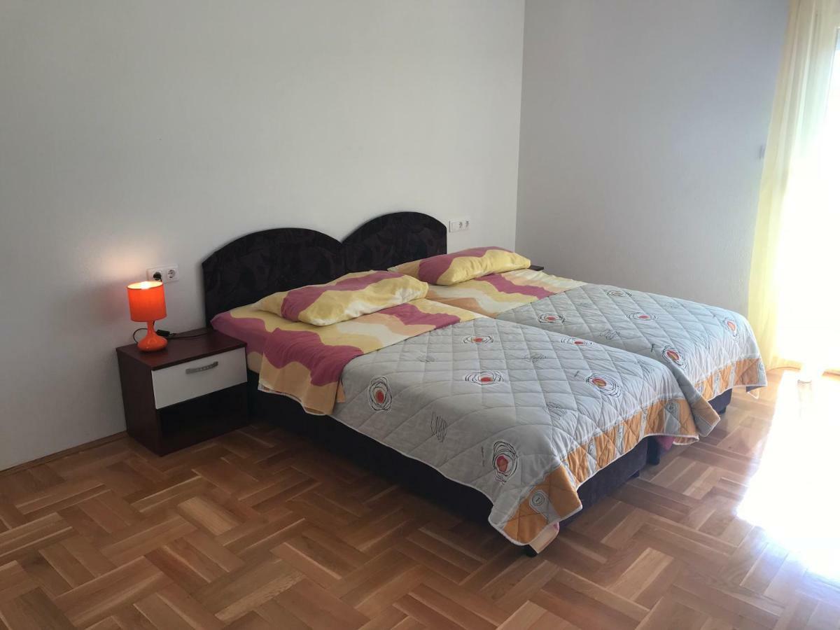 Apartments Filip Trogir Exterior photo